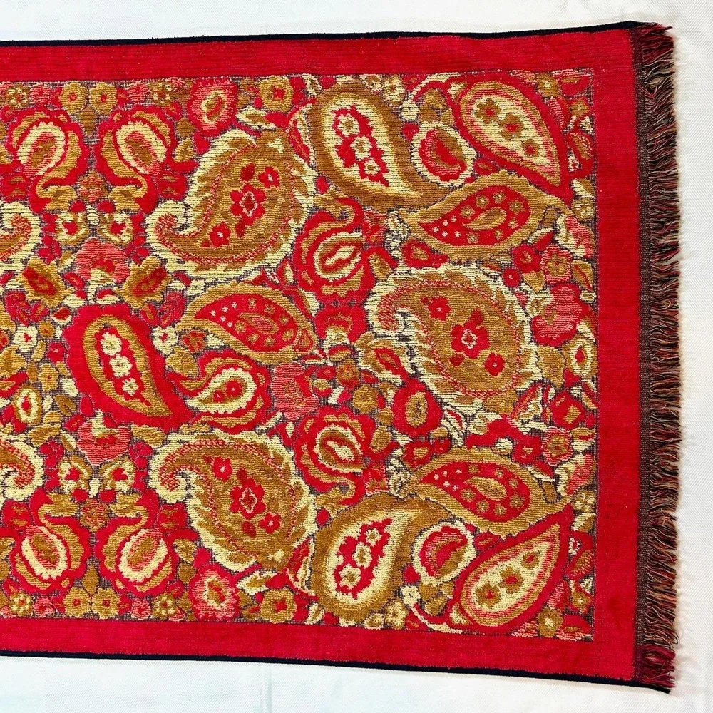 VTG Cannon Royal Family Sculpted Bath Towel Red & Gold Paisley  Regency VHTF EUC